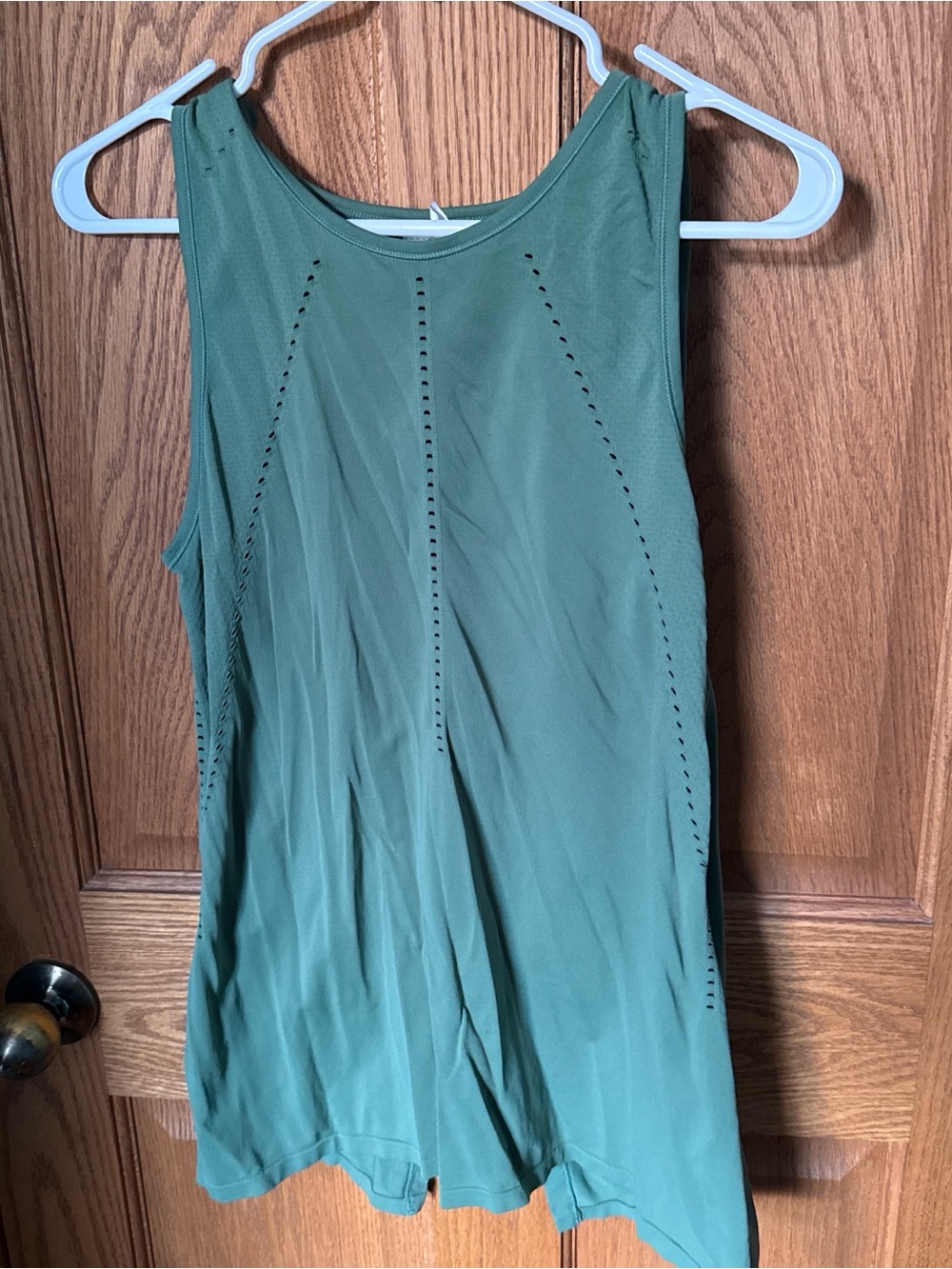 Green Sleeveless Athletic Tank Top